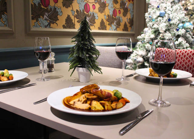 Festive Dinners Throughout December